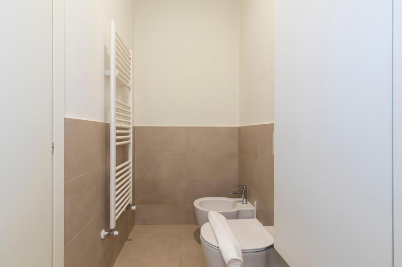 Luxury Apartment Near Duomo Italia 38 Milan Exterior photo